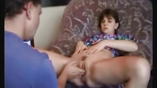 Коханий :  Підліток порно на українські мові дістає свою секретну зброю для тата Відео для дорослих 